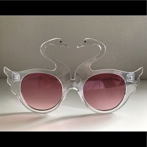 Bando Swan Sunglasses